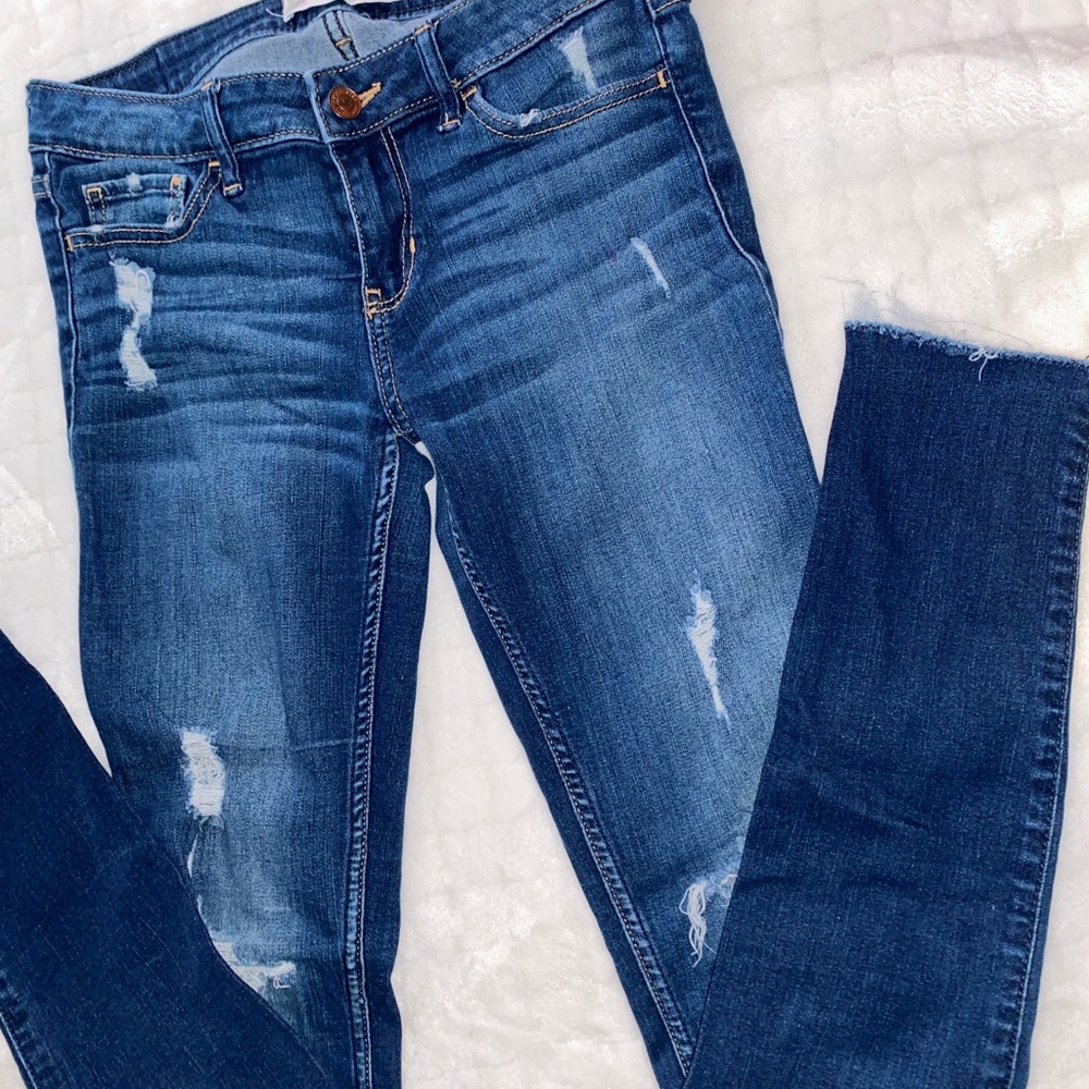 low rise super skinny holister jeans